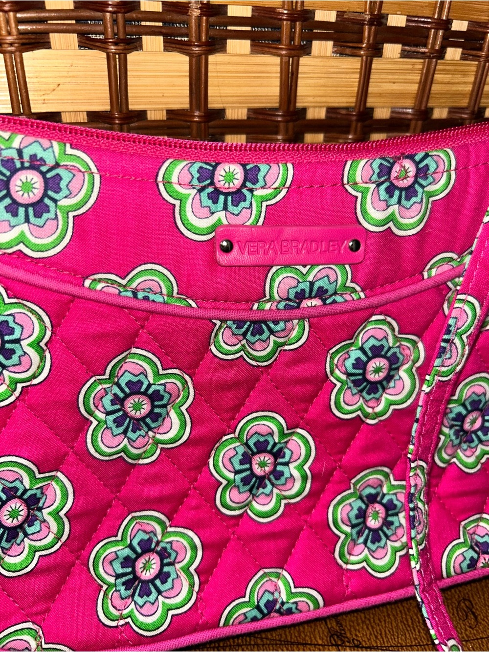 Vera Bradley Pink Swirls Flowers Quilted hipster crossbody purse - Picture 9 of 10